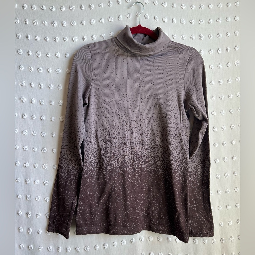 Athleta‎ Flurry Blizzard Gradient Turtleneck Long Sleeve Sz M Purple